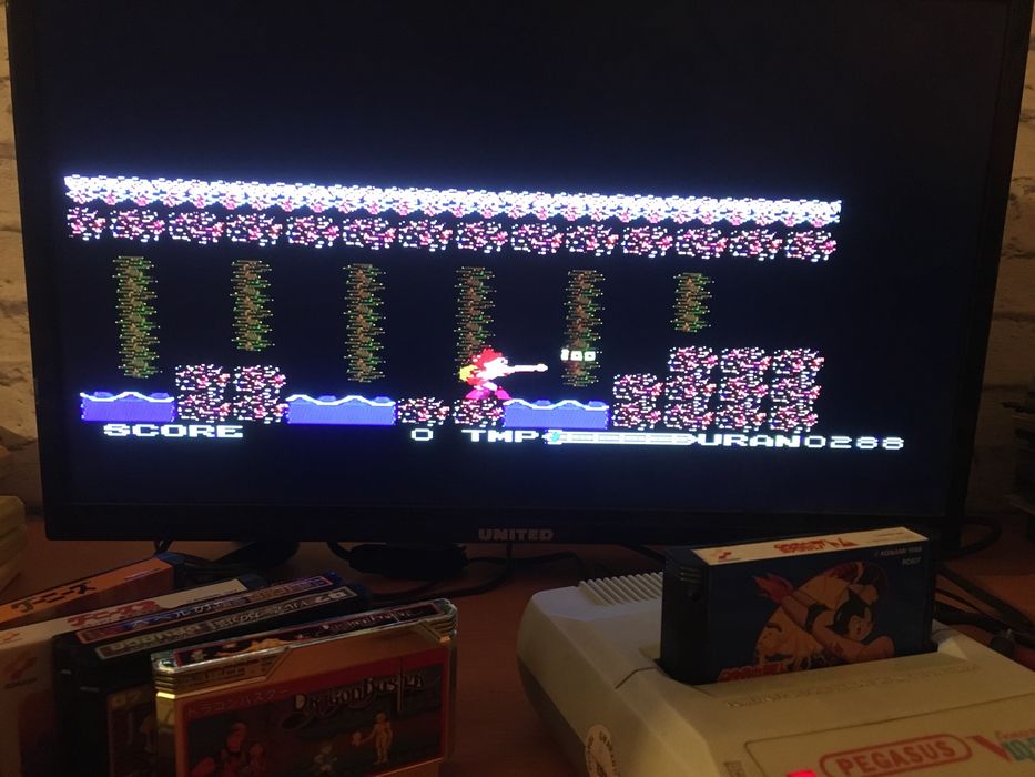 Pegasus gry Astro Boy. Oryginalna Famicom kolekcjoner