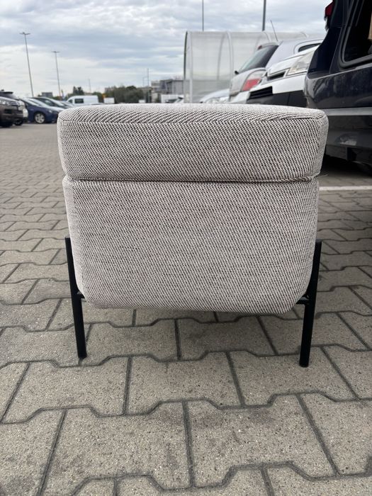 Nowa tylko złożona pufa Valtorp Ikea