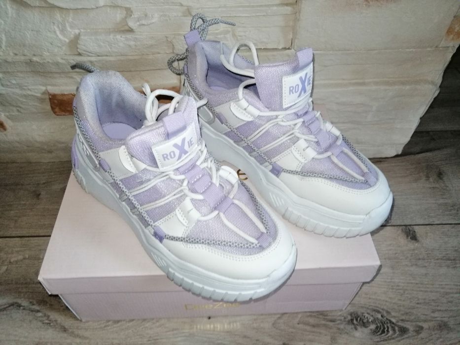Buty sneakersy by Roxy Węgiel 38