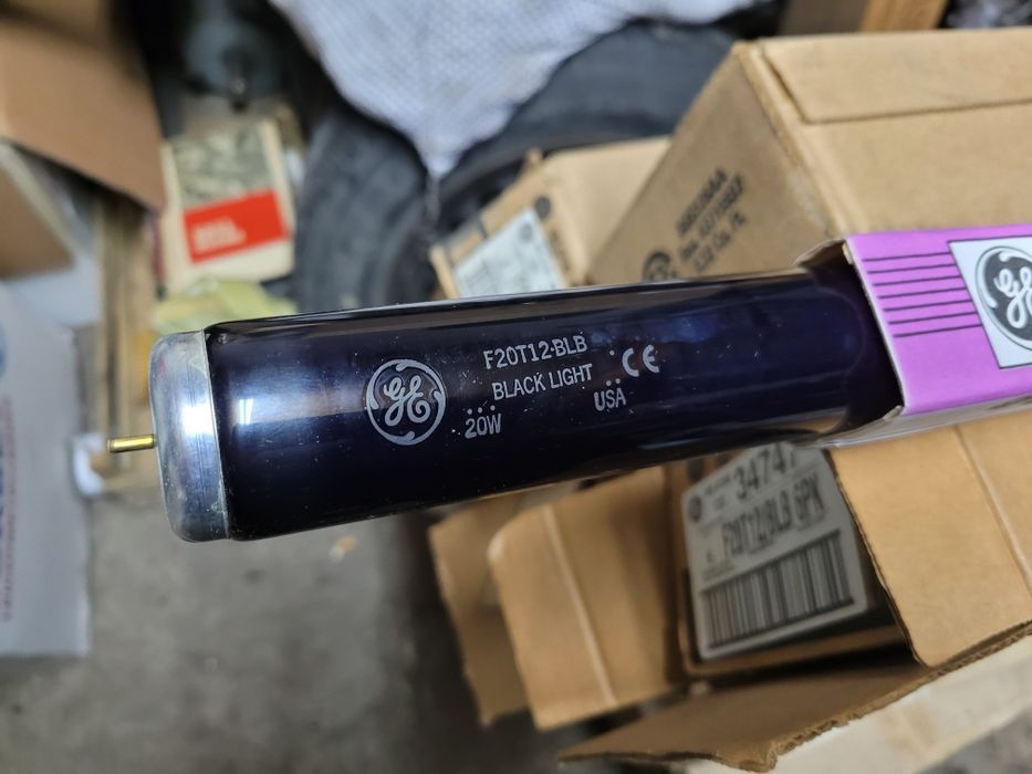 Nowa Świetlówka Fluorescencyjna GE Black Light F20T12/BLB 24inch 20W