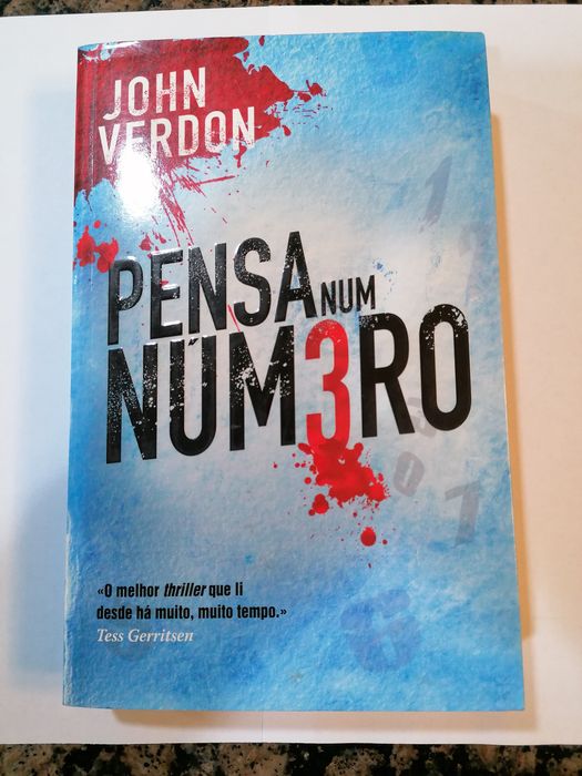 Livro - Pensa num número