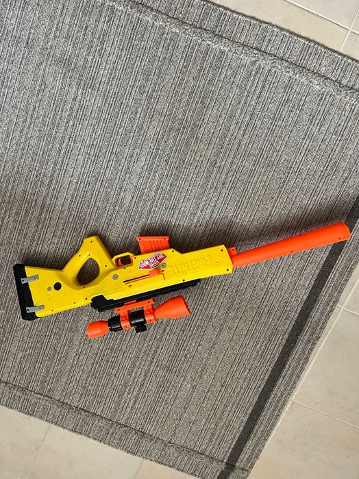 Brinquedo Nerf do Fortnite. (Bolt Action Sniper Rifle)