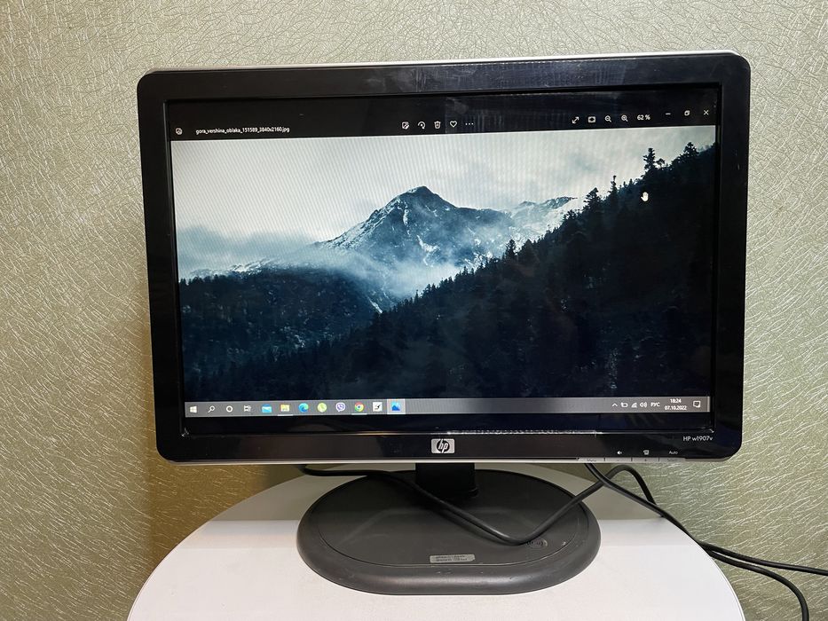 Монітор HP 19 дюймів Audio in