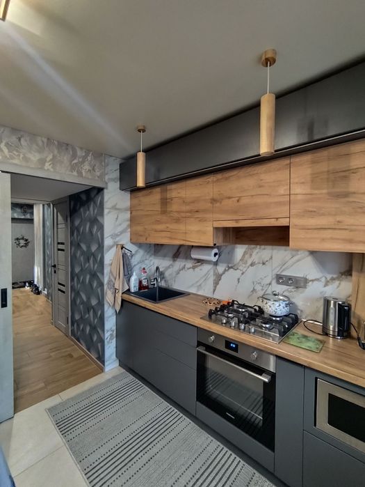 Продаж двокімнатної квартири  смт. Озерне