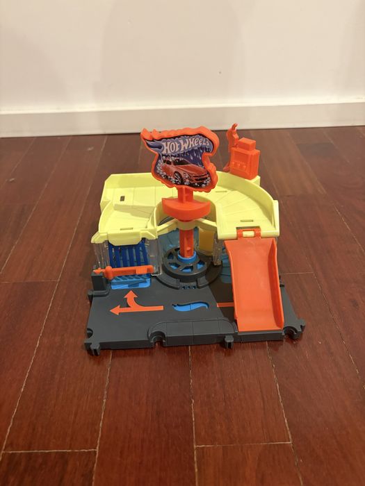 Pista Hotwheels Dinossauro