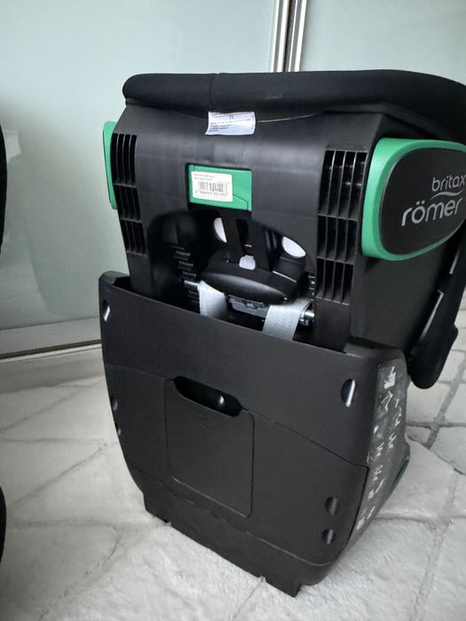 Дитяче автокрісло britax romer