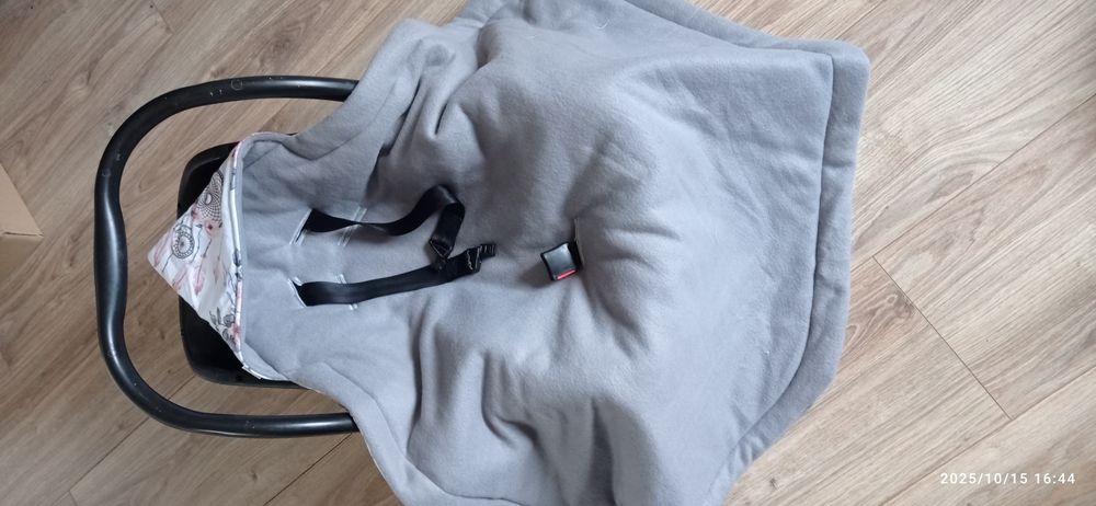 Otulacz ocieplacz do fotelika wózka nosidełka nowy