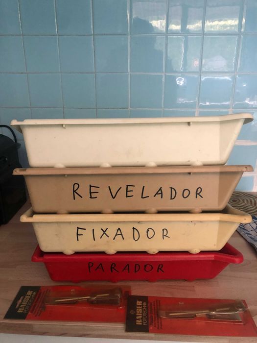 Tinas de revelação