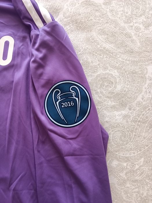 Camisola Retro do Real Madrid alternativa de manga comprida da final da liga dos campeões da época 16/17