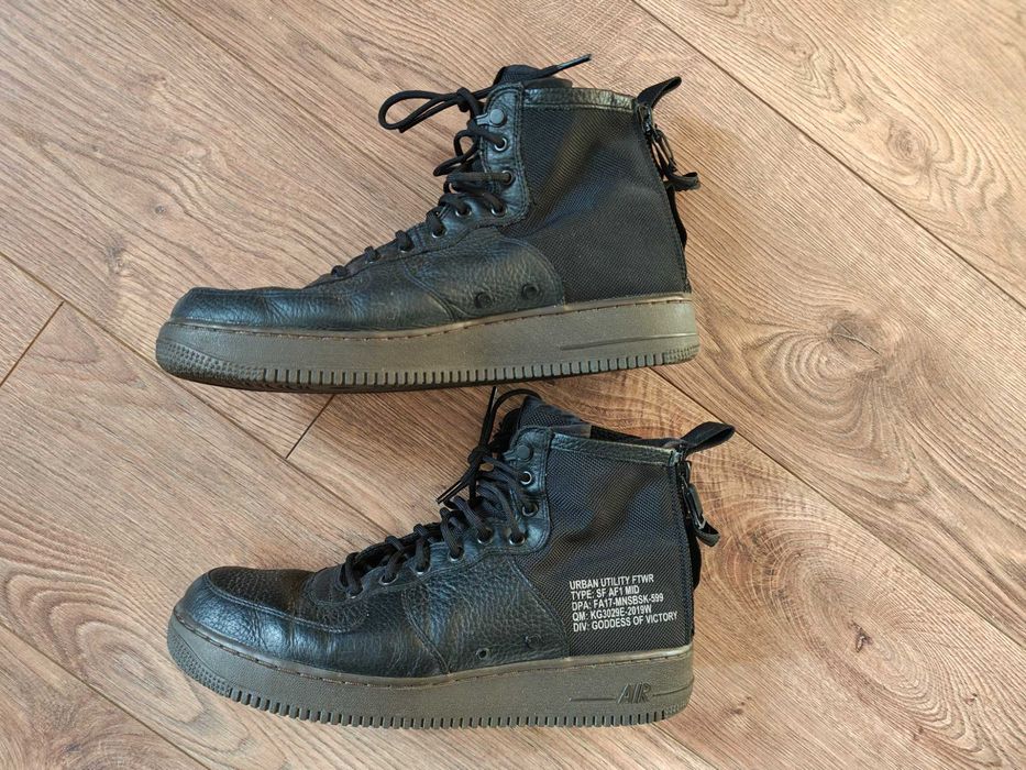 Кросівки шкіряні (снікерcи) Nike SF Air Force 1 Mid (29 см, р.45)