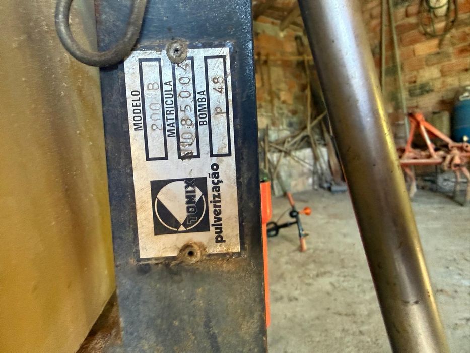 Pulverizador tomix 200litros para trator