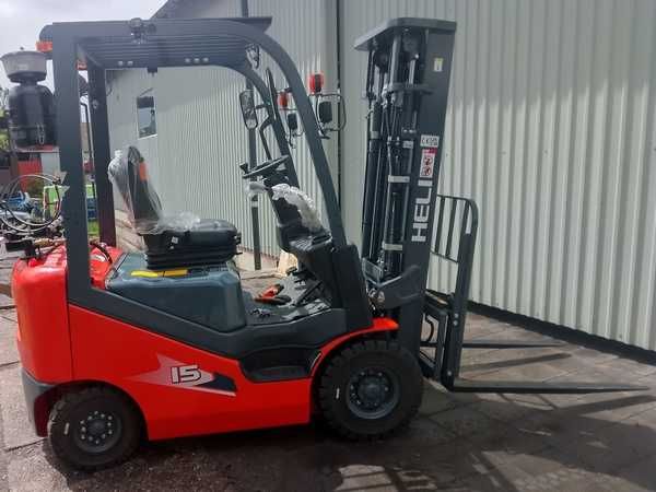 Газ-бензиновий навантажувач HELI серії H3 CPQD15RC2H, автонавантажувач