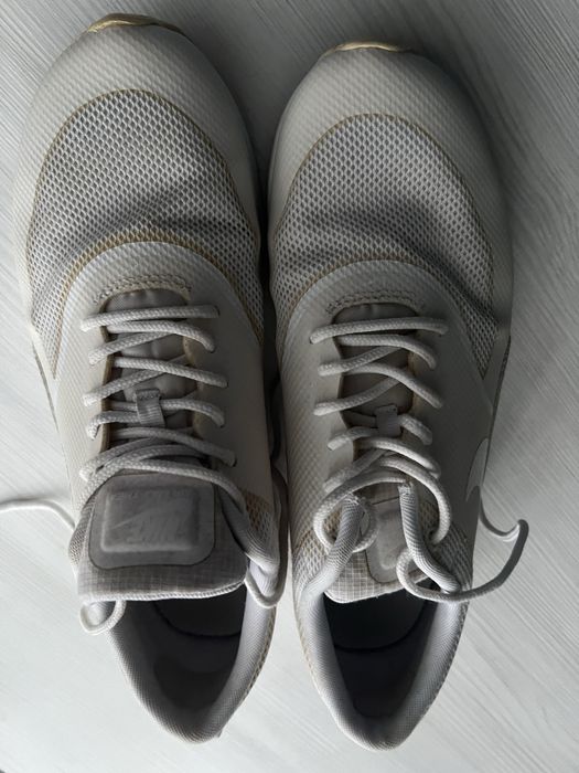 Продам кросівки NIKE і идеальному стані 26,5 см