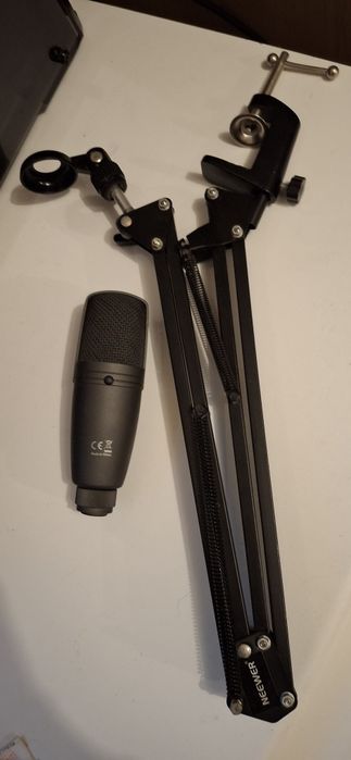 Microfone USB para Streaming + Braço Articulado Neewer – Pronto a usar
