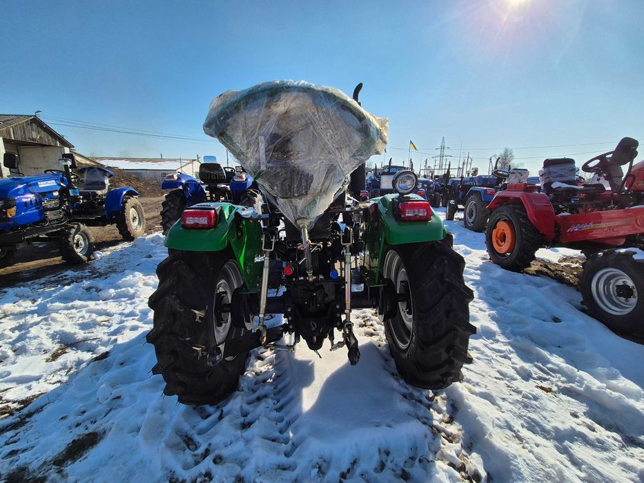 Трактор Синтай ТРКХ 240 LX широкая резина 2025