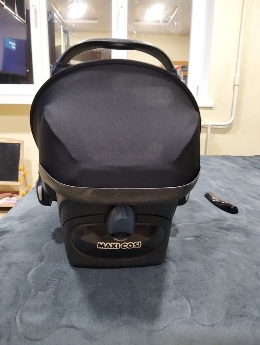 Автокрісло для немовлят Maxi Cosi