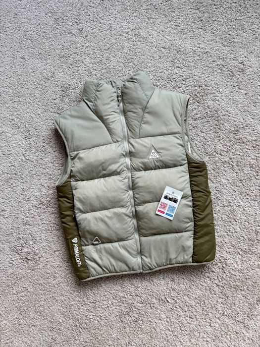 Жилетка Nike ACG Lunar Lake Puffer Vest