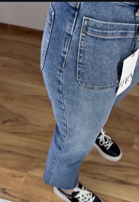 Джинси Zara.