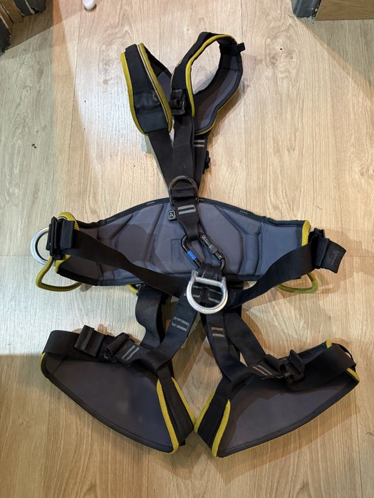 Harness Singing Rock