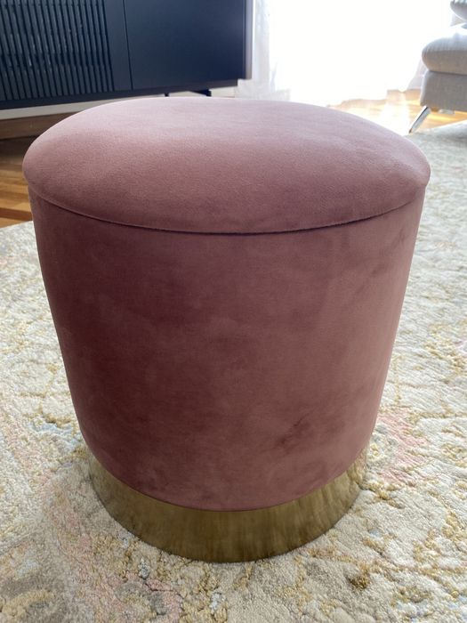 Banco de apoio com tampa