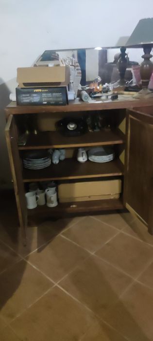 Armário antigo c/ espelho