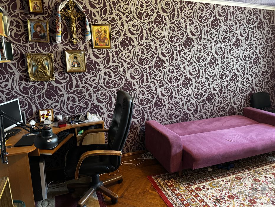 Продается 2 комнатная квартира 8/12 , р-н Малого рынка