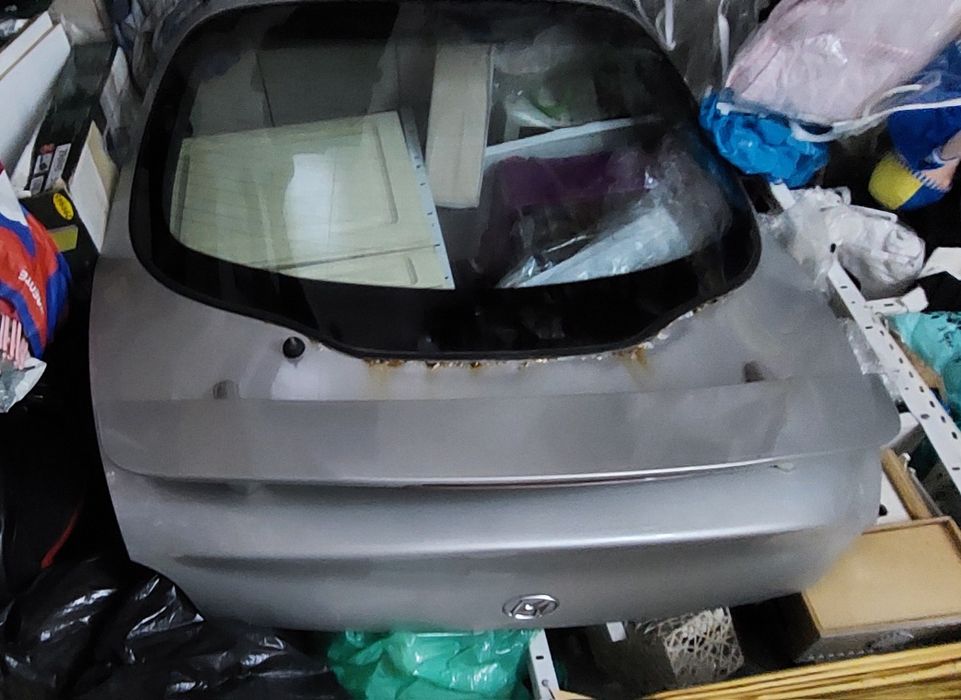 Bagageira Hyundai Coupe FX