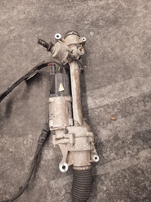 Caixa de direçao MERCEDES-BENZ CLASE C (W205) Ref: 2054604301