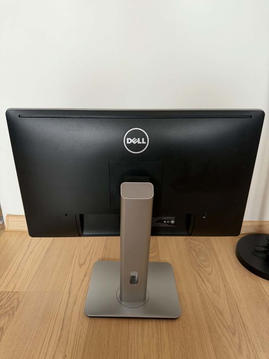 Monitor dell.