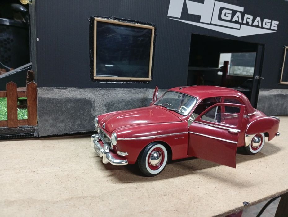 1/18 Renault Fregate