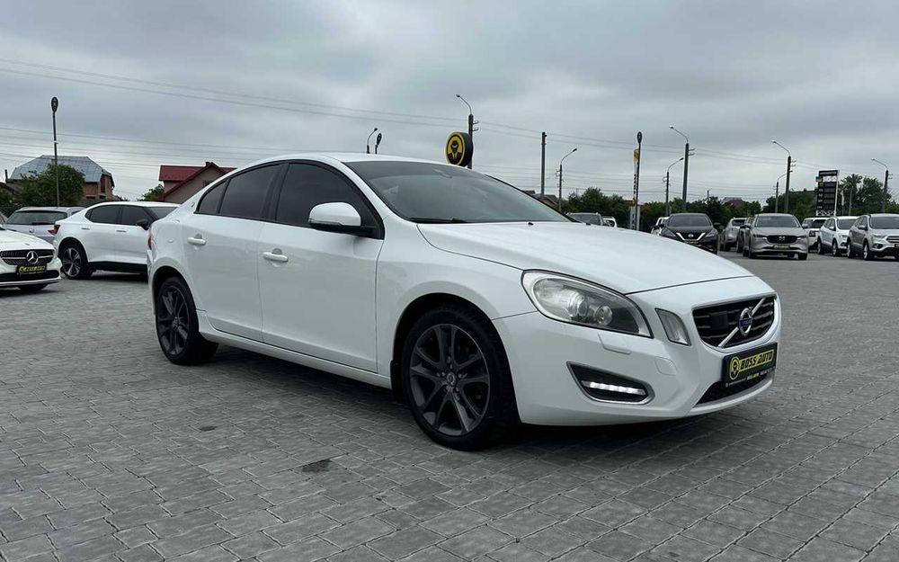 Volvo S60 2011 року