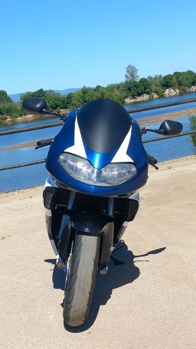 Suzuki tl1000r em excelente estado