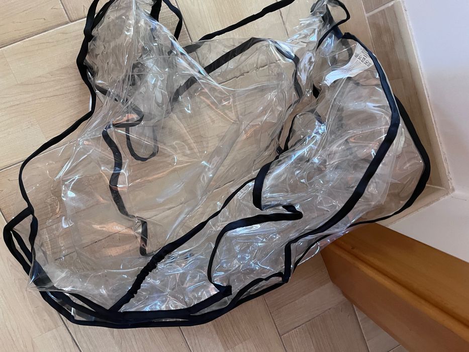 Carrinho e ovo bebé