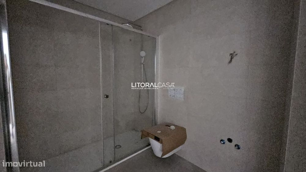 T2 | Novo | Varanda | Lugar de garagem