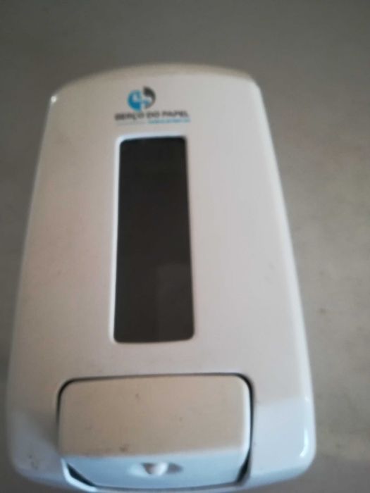 Aparelho para líquido de mãos