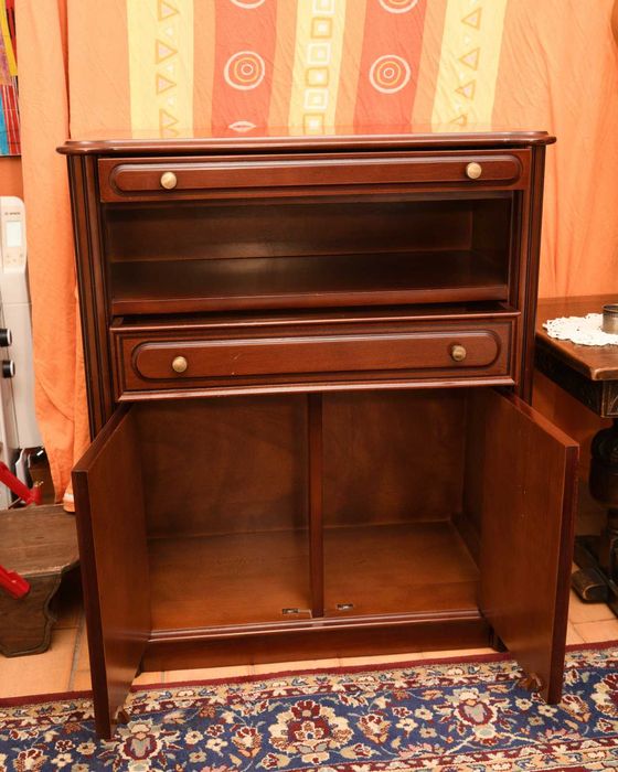 Móvel de arrumação decorativo