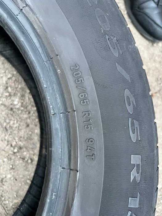 Гума (літня 205/65 r 15)