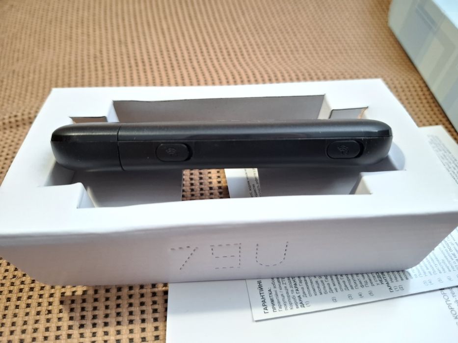 GSM модем 4G / 3G + Wi-Fi роутер ZTE MF79U