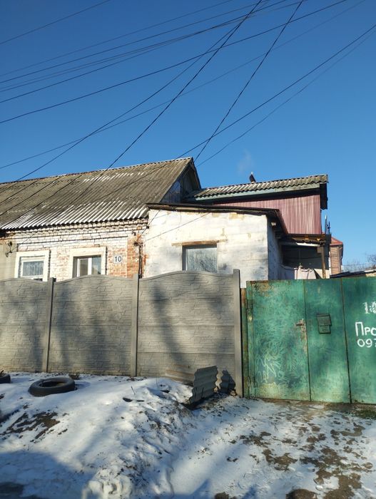 Дом, Днепр, район ниже Диита.