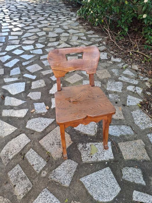 Mesa de madeira maciça