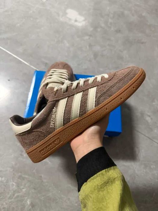adidas Handball Spezial Earth Strata Gum R.42