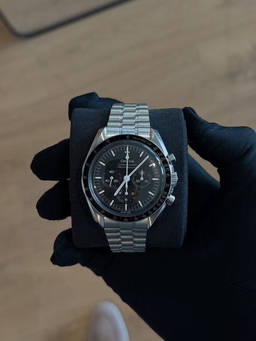 Omega Speedmaster Moonwatch Professional