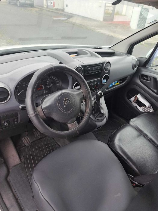 Carrinha Citroen Berlingo Fibrada