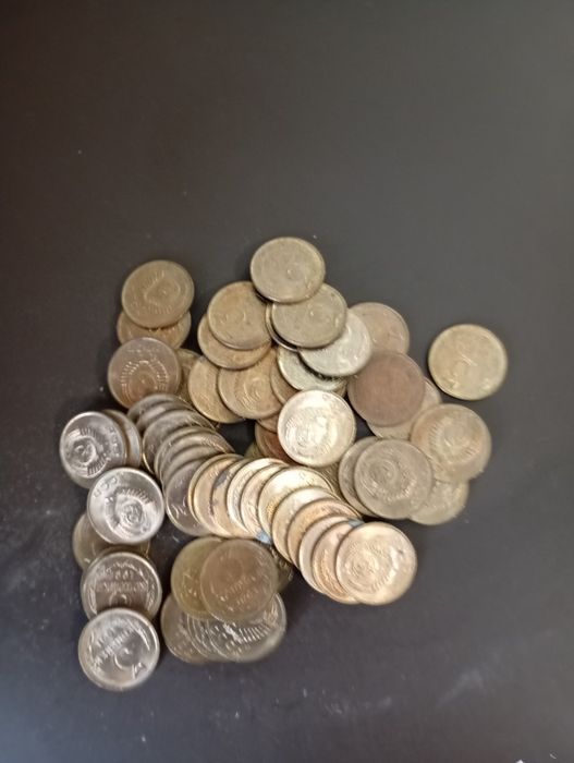 Продам монети Нові