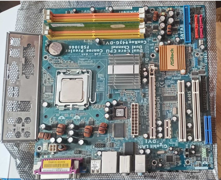 Мат.плата ASRock ConRoe945G (сокет 775) - неробоча