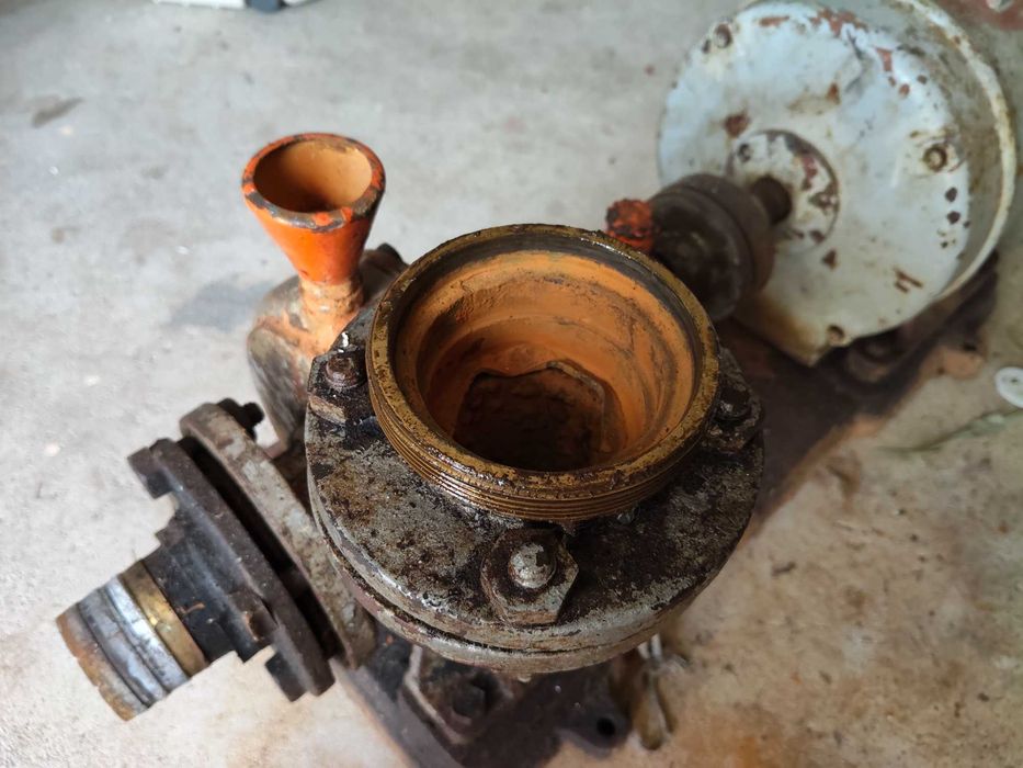 Motor trifásico com bomba de 2 polegadas