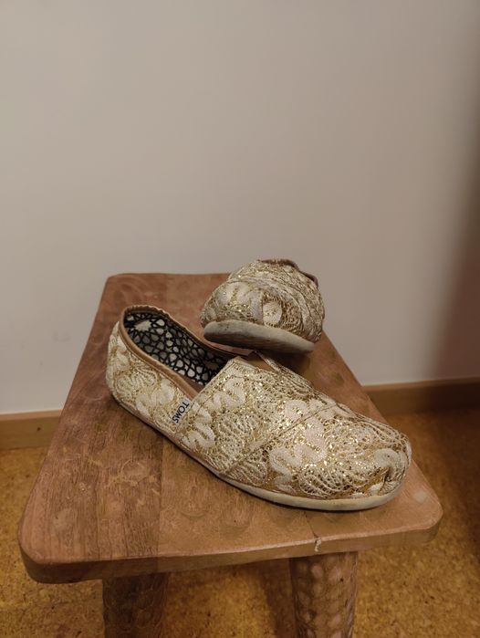 Sapatos confortáveis da Toms