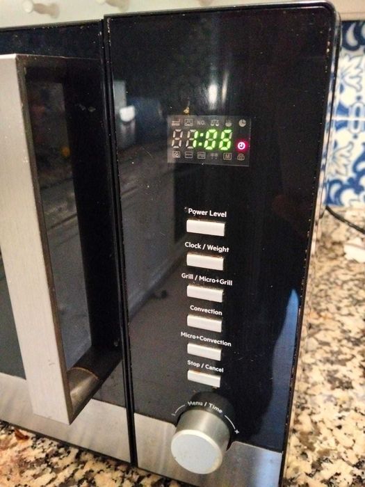 Microondas Becken 30 litros com grill