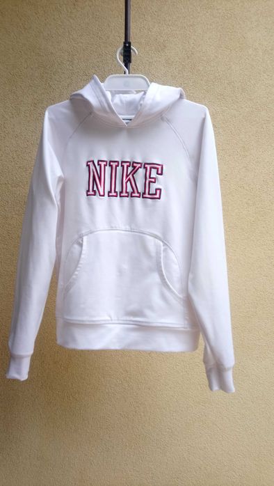 bluza biała rozm S  firmy NIKE  nowa