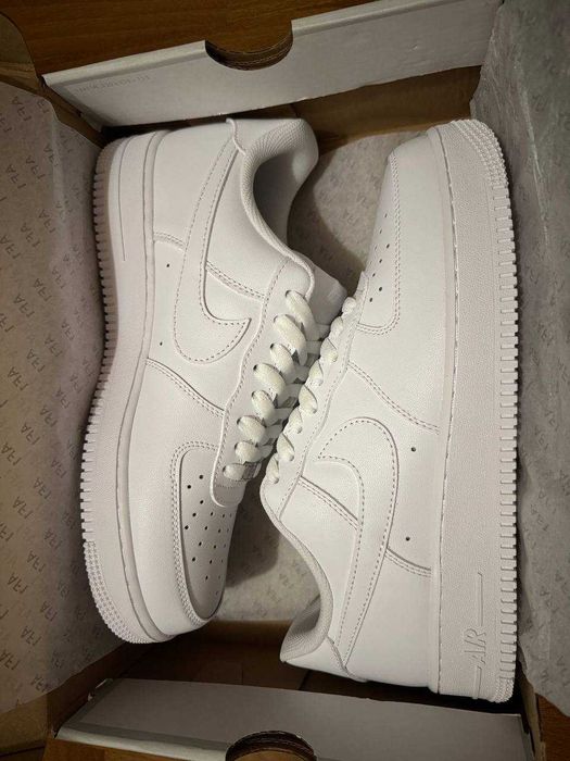 Nike Air Force 1 White Low